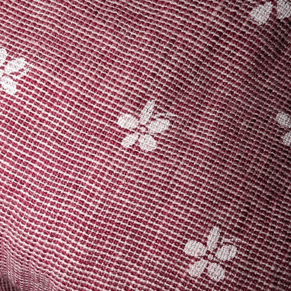 Banana Republic mauve flowered button down size L - Picture 3 of 3